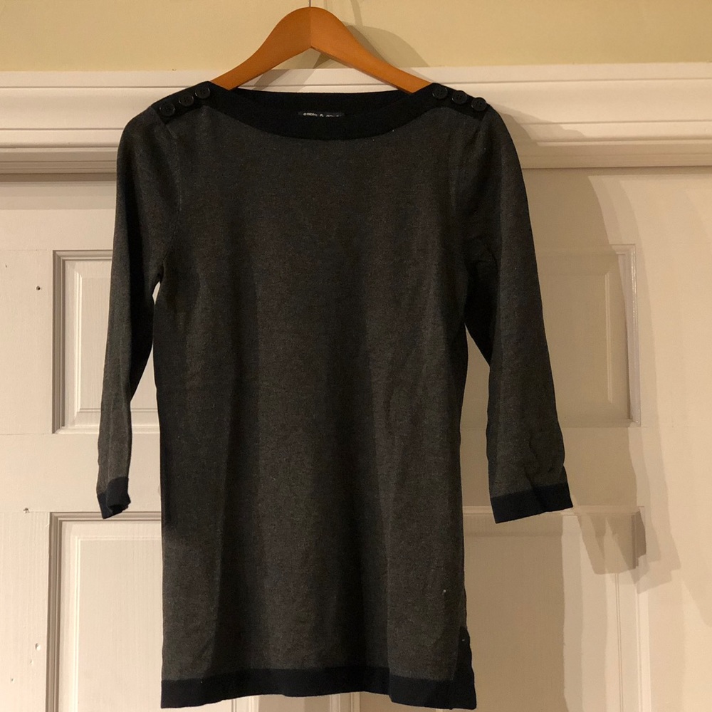 Cable & Gauge Button Shoulder Top